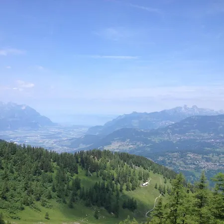 ゲストハウス Heidi's