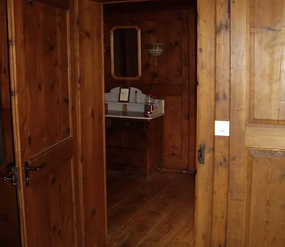 Heidi's ゲストハウス Frenières