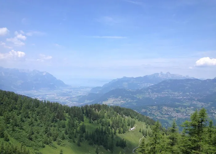 ゲストハウス Heidi's