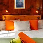 Heidi's 3*